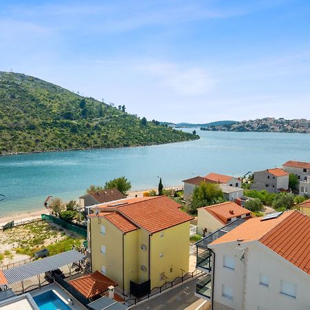 Apartment Antonija โรกอซนิซา ภายนอก รูปภาพ