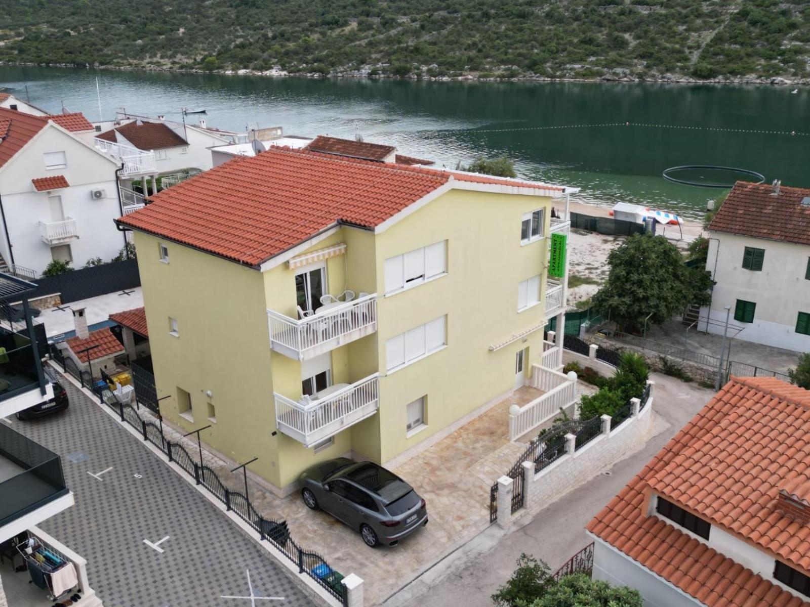 Apartment Antonija โรกอซนิซา ภายนอก รูปภาพ