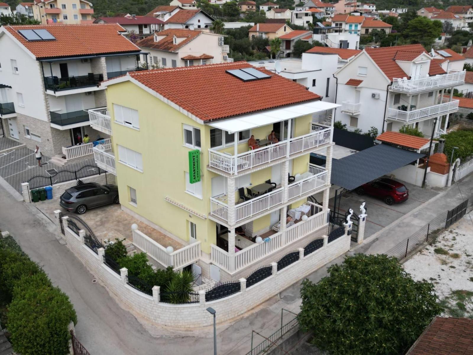 Apartment Antonija โรกอซนิซา ภายนอก รูปภาพ