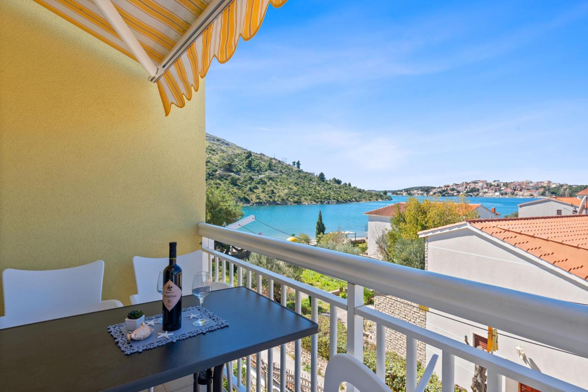 Apartment Antonija โรกอซนิซา ภายนอก รูปภาพ