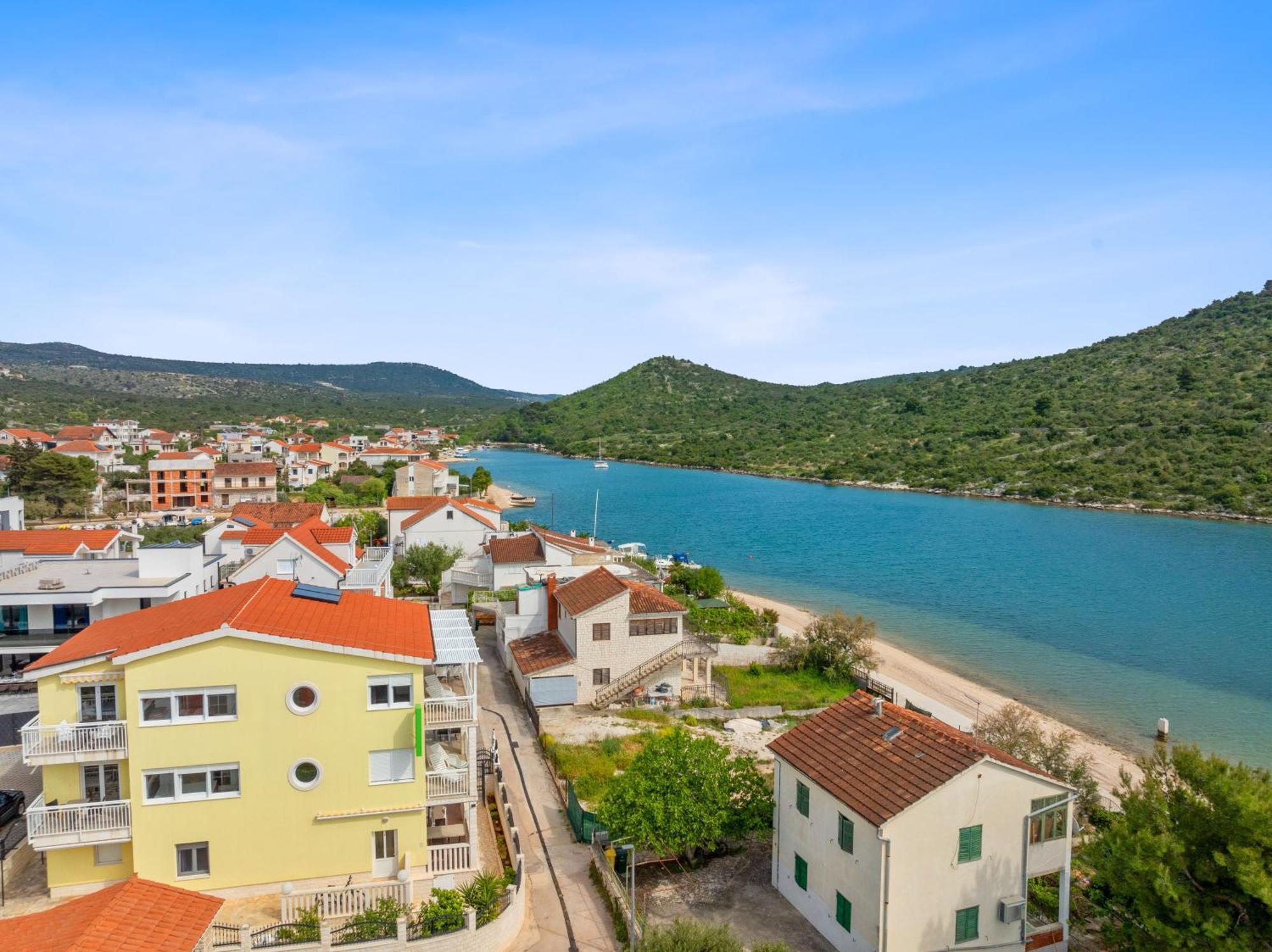 Apartment Antonija โรกอซนิซา ภายนอก รูปภาพ